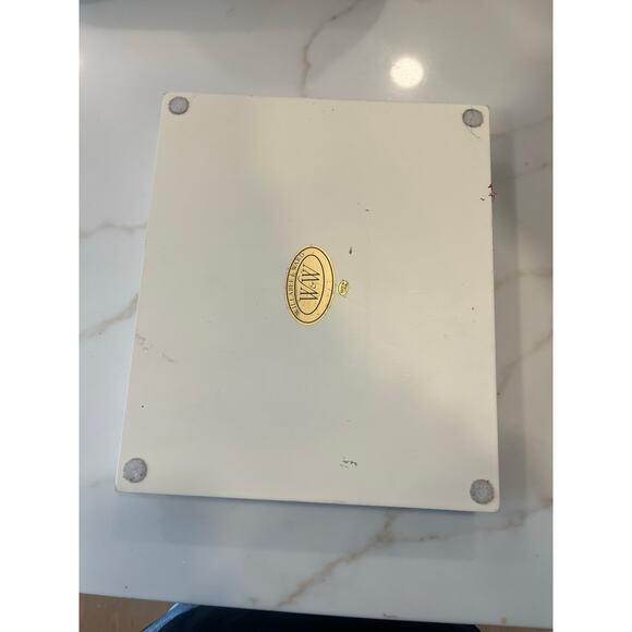 Willabee And Ward Charm Bracelet Set & Case Monthly Holidays Danbury Mint K8 - Picture 5 of 5